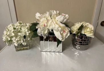 All New  Artificial Flowers with Pots for 7$