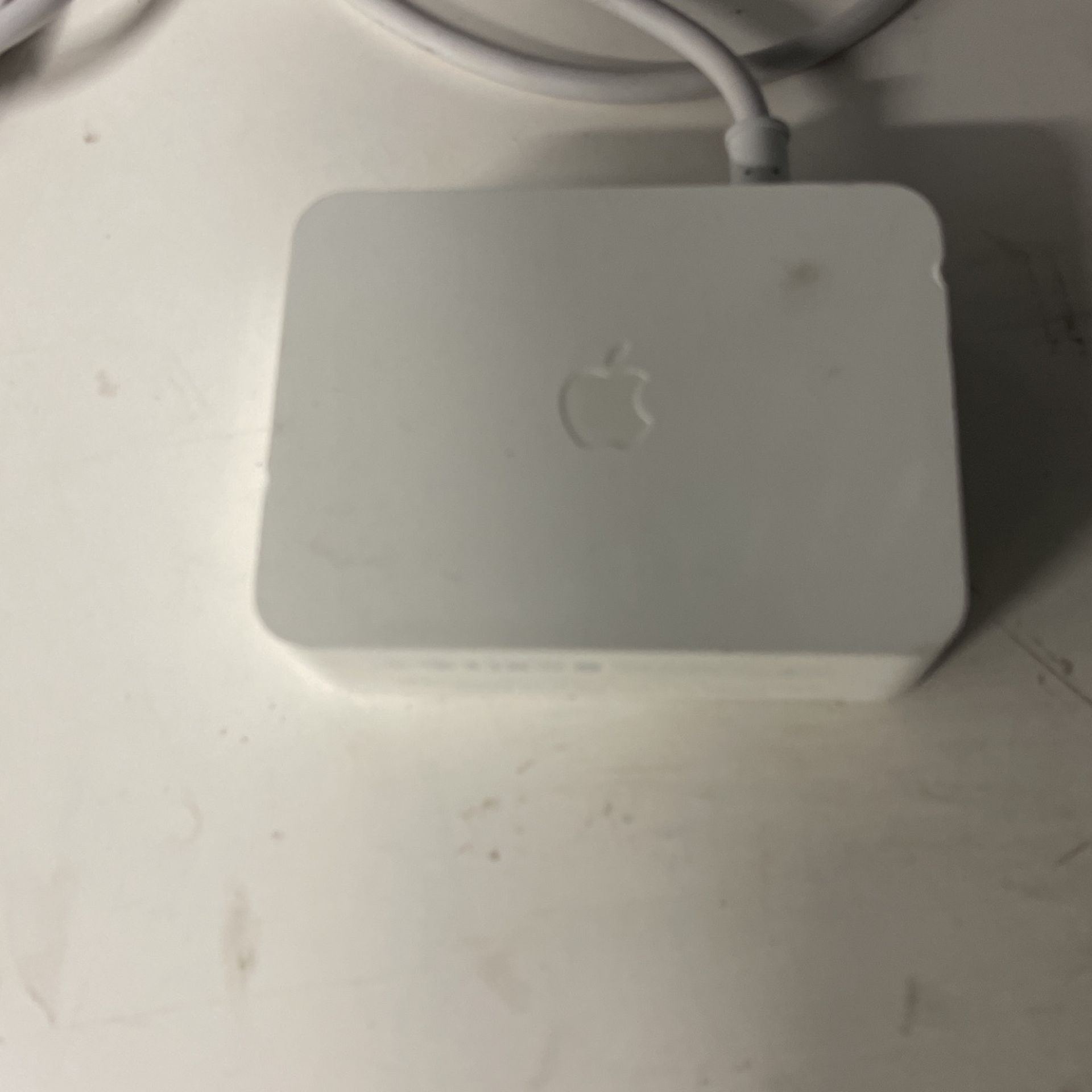 20” Apple Cinema Display Power Adapter