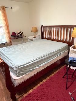 Queen bed with mattress included
