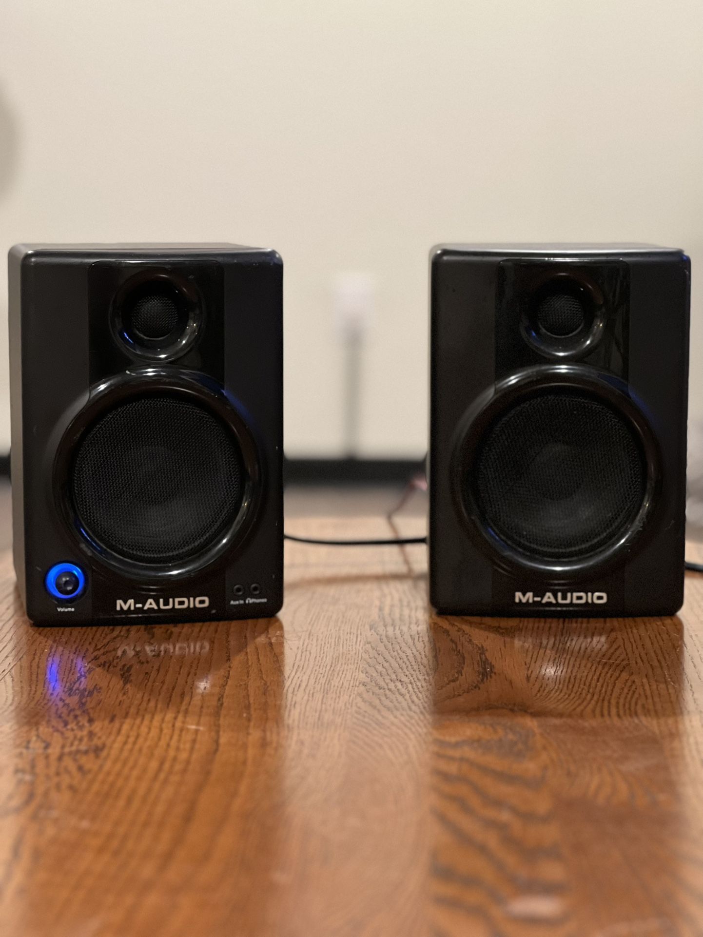 M-Audio Studiophile AV-40 Monitor Speakers