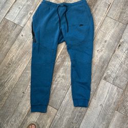 Nike Tech Sweatpants/Jogger