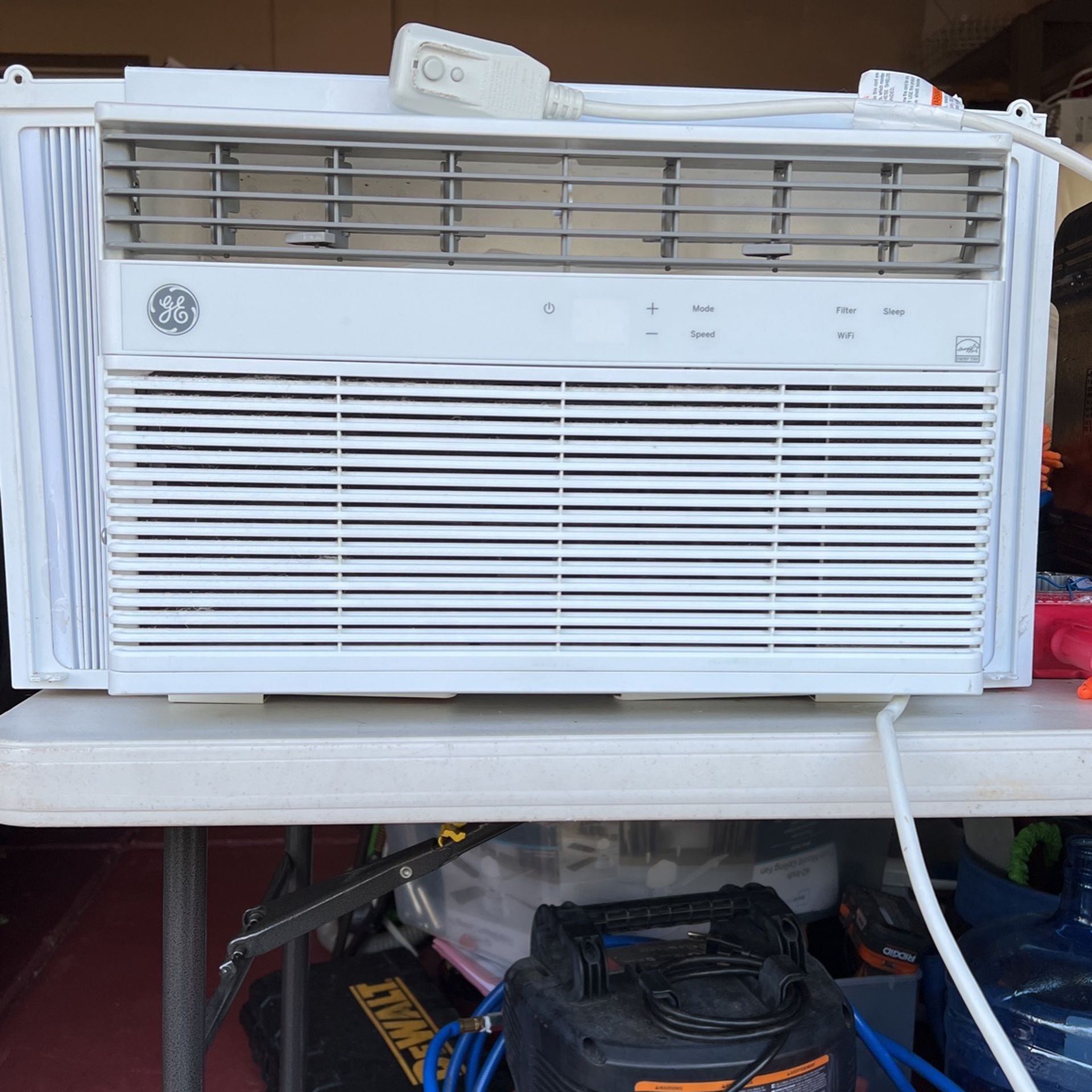 AC Window Unit With WiFi And Remote Control  8000 Btu