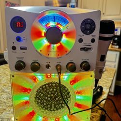 Karaoke Singing Machine MP3 New In Box