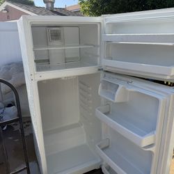Refrigerator White 