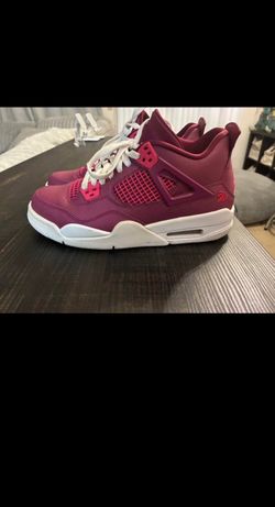 Jordan Retro 4 Valentines Day Sneaker
