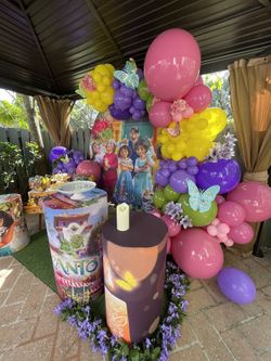 We Do Your Balloons Party Decor 