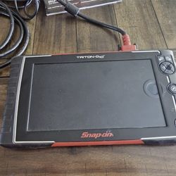 Snap-on TRITON-D10 Diagnostic Scanner.