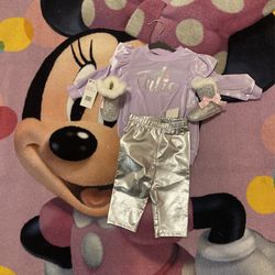 Girl Outfit With Juicy Couture Boots 