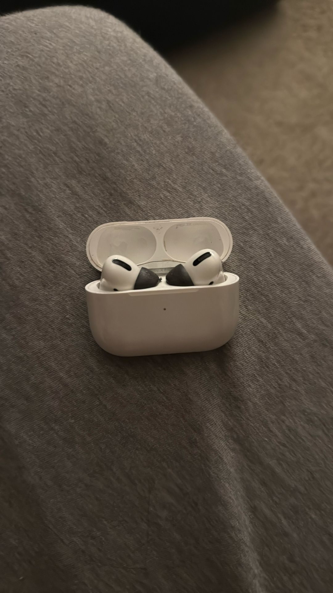 AirPods