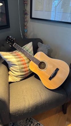 Mitchell MDJ10 Junior Dreadnought Acoustic Guitar