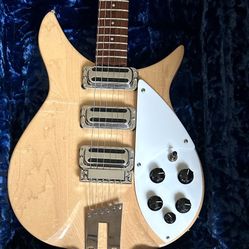 Rickenbacker 350 V63 350V63 MapleGlo Electric Guitar Like New Original Case No Trades 