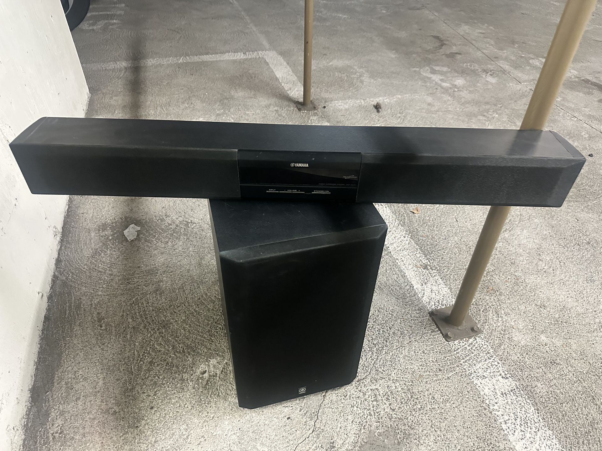 Yamaha Soundbar With Subwoofer