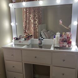 Stunning Vanity Makeup Station