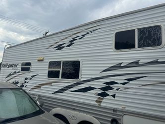 Toy hauler
