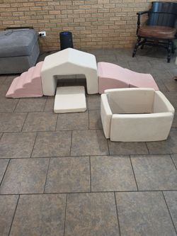 5-Piece Climb and Crawl Playset with Ball Pit for Kids