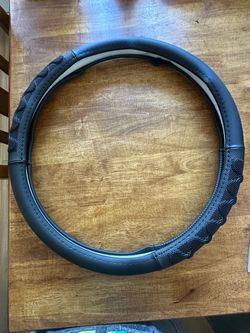 Black Steering Wheel Cover (17.5”-18”)