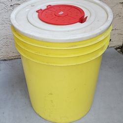 Bait Bucket 