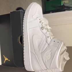 Men’s Air Jordan 1 Mid Triple White – Size 11 – Never Worn – $90