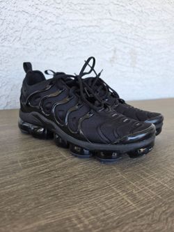 Size 9.5 Nike Air VaporMax Plus Triple Black Sneakers