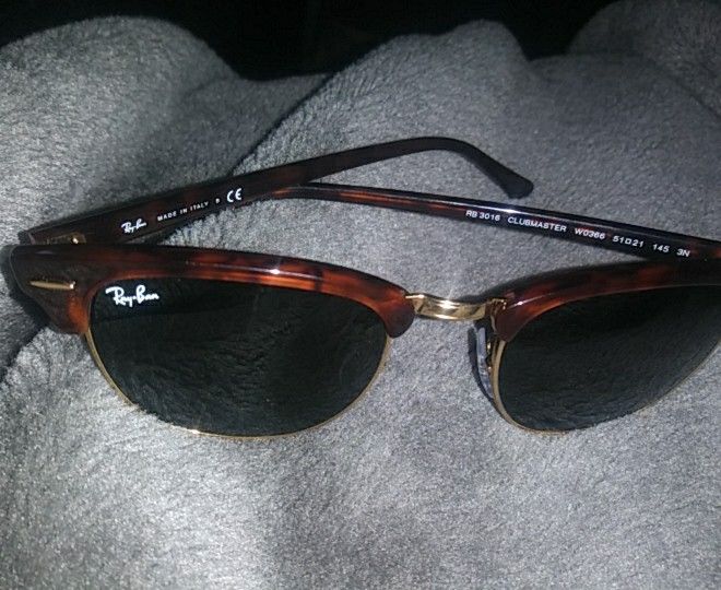 Brand new ray-bans had them 2 days ( best price gets them)