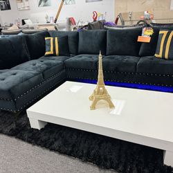 Amazing Deal🚨Beautiful Black Sofa Sectional Furniture Available Now 50% Off Don’t Miss Out !! Amazing Deal🚨Beautiful Black Sofa Sectional Furniture 