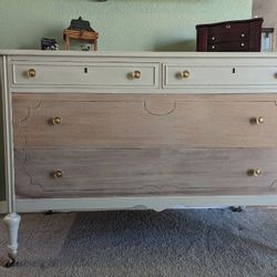Dresser With His And Hers Nightstands