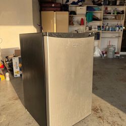 Whirlpool Minifridge