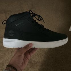 Timberlands Size 10.5 Allston mid Lace Sneaker Black Nubuck