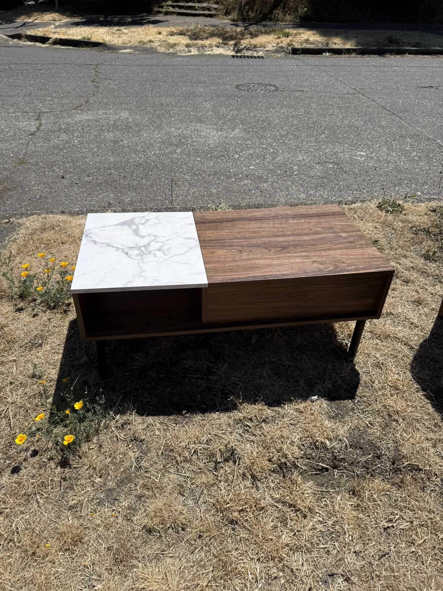 Free Coffee Table 
