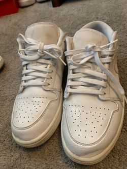 10-1/2 Nike white