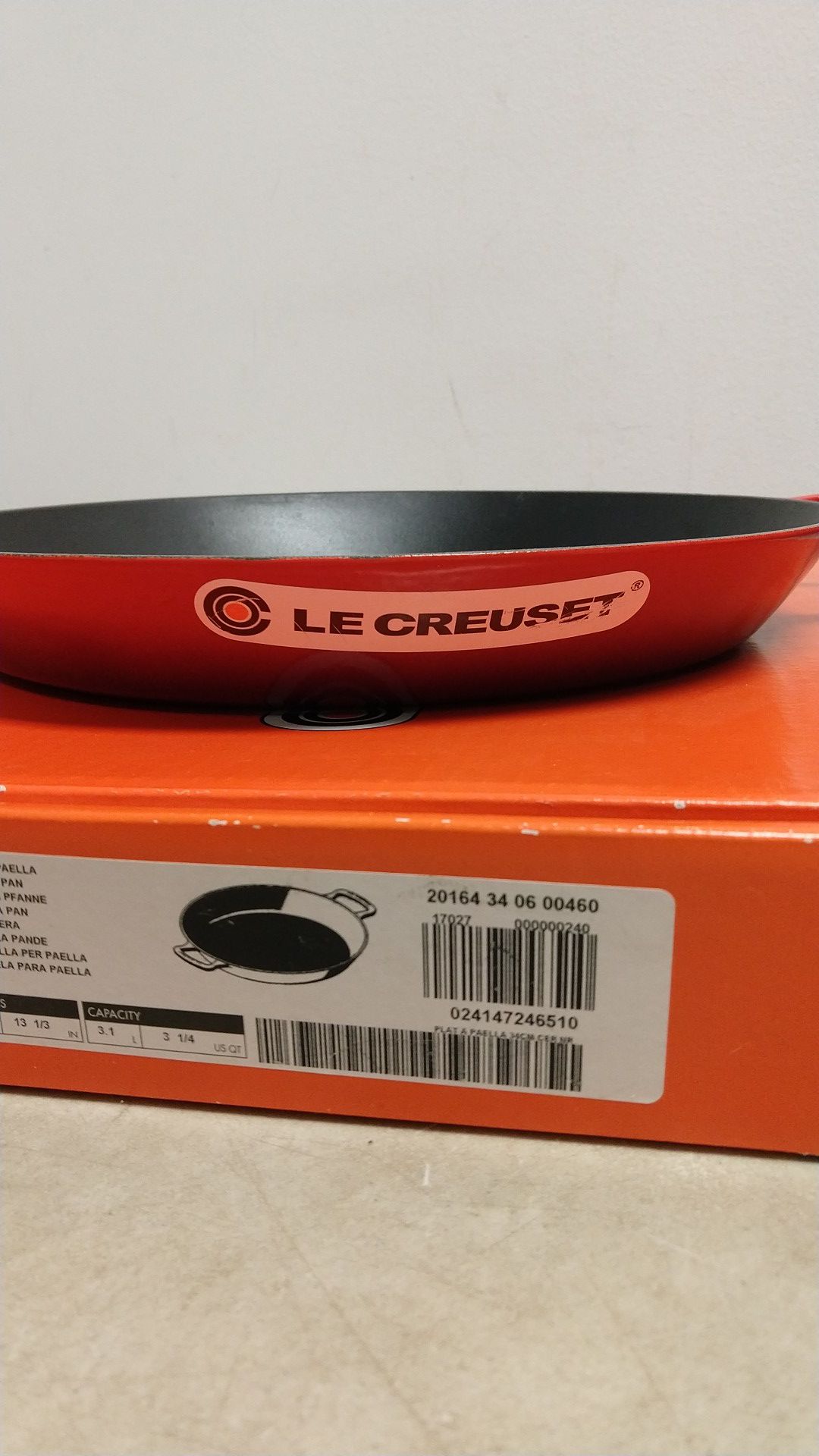 Le Creuset Cast Iron 3.25 Qt Paella Pan New!