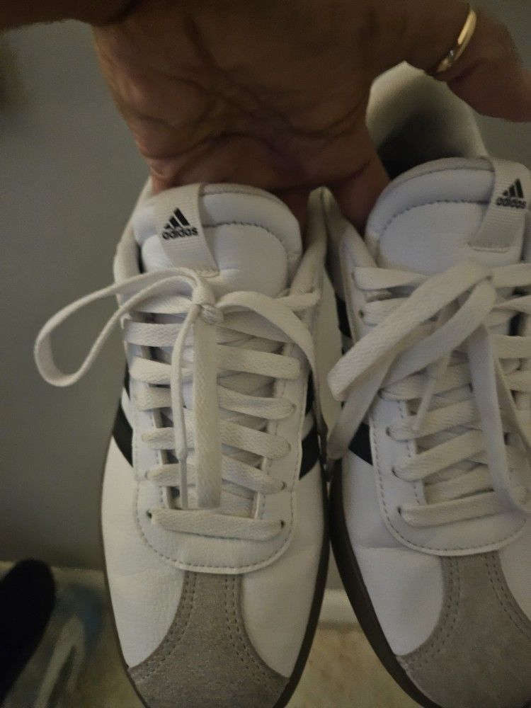 Adidas Unisex Size 7