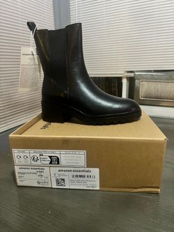 Amazon Essentials Women's Chunky Sole Chealsea Boot