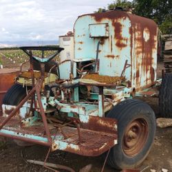 Randel Weed Sprayer 300 Gal Fiberglass Lined Tank