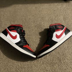 (Send Best Offer!!) Air Jordan 1