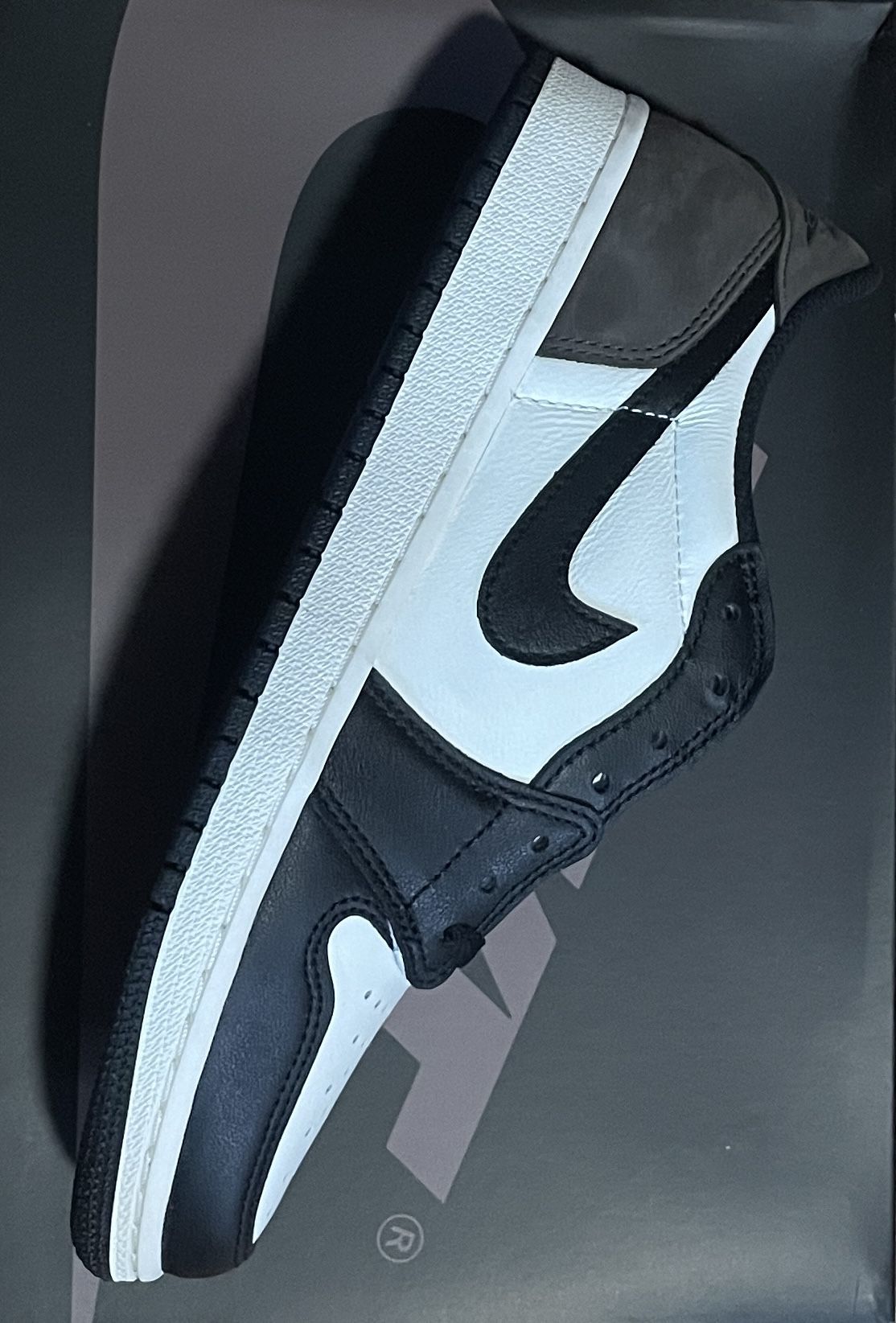Mocha Low Jordan 1 Size 8.5 m x2