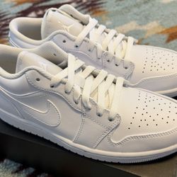 Nike Air Jordan 1 Size 8.5 Low Top Triple White 553558-136 New DS