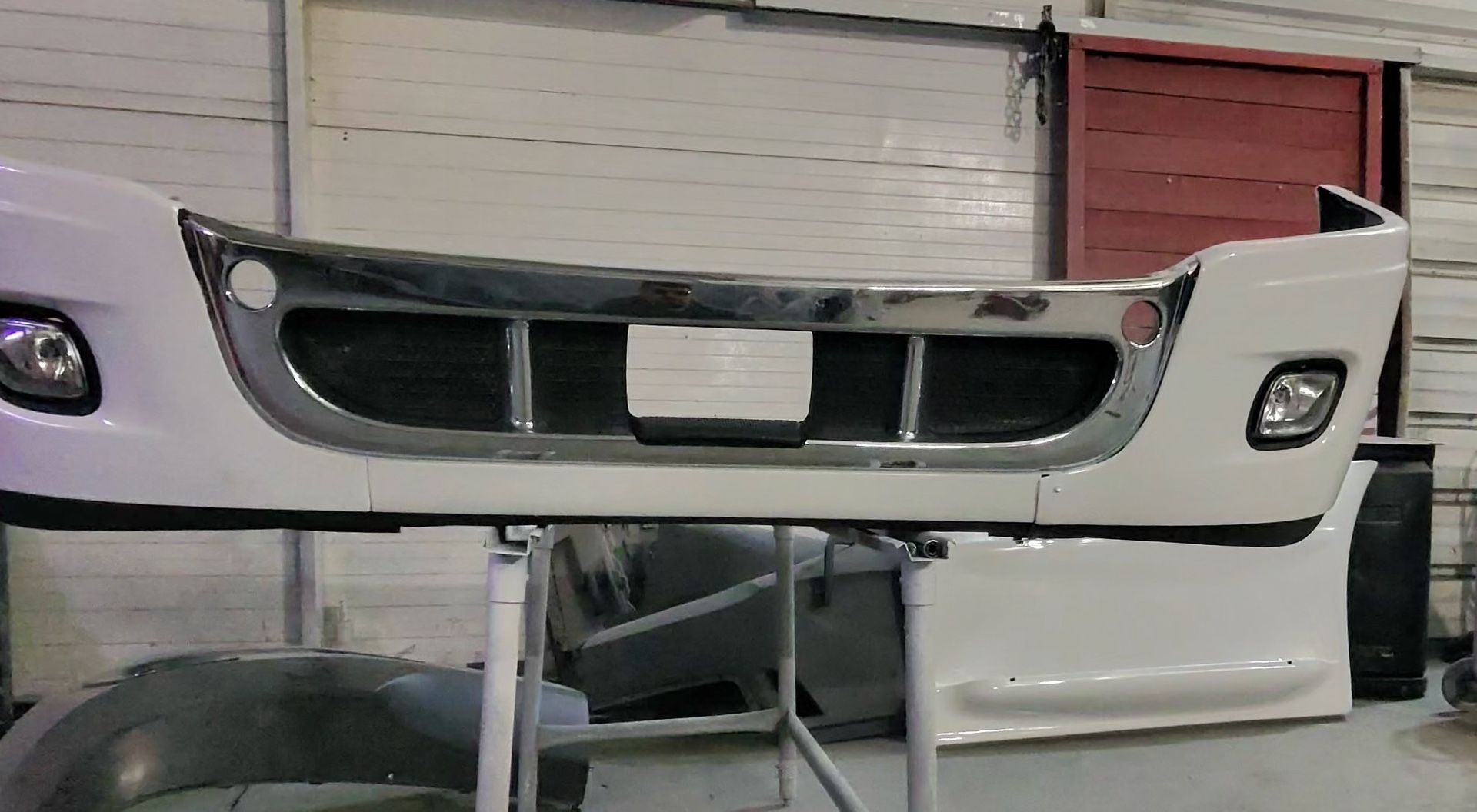 Freightliner Cascadia bumper