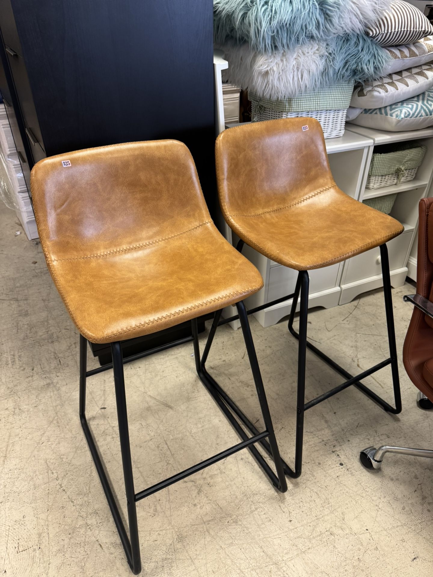 26 in. Metal Frame Counter Stool with Faux Leather Seat Set of 2 -Brown