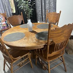 Round Table 