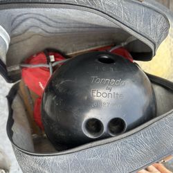Men’s bowling ball and bag