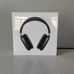 New AirPods Max With Smart Case 