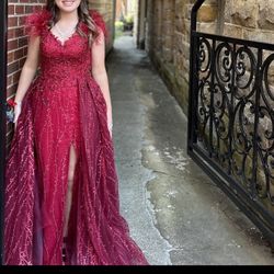 Beautiful Beaded And Lace Red Prom/Formal Dress