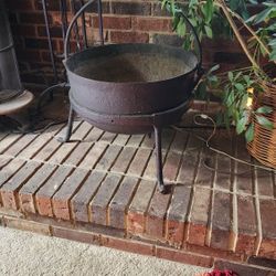 Caldron Cast Iron 