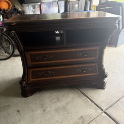 Tv stand with 2 drawers