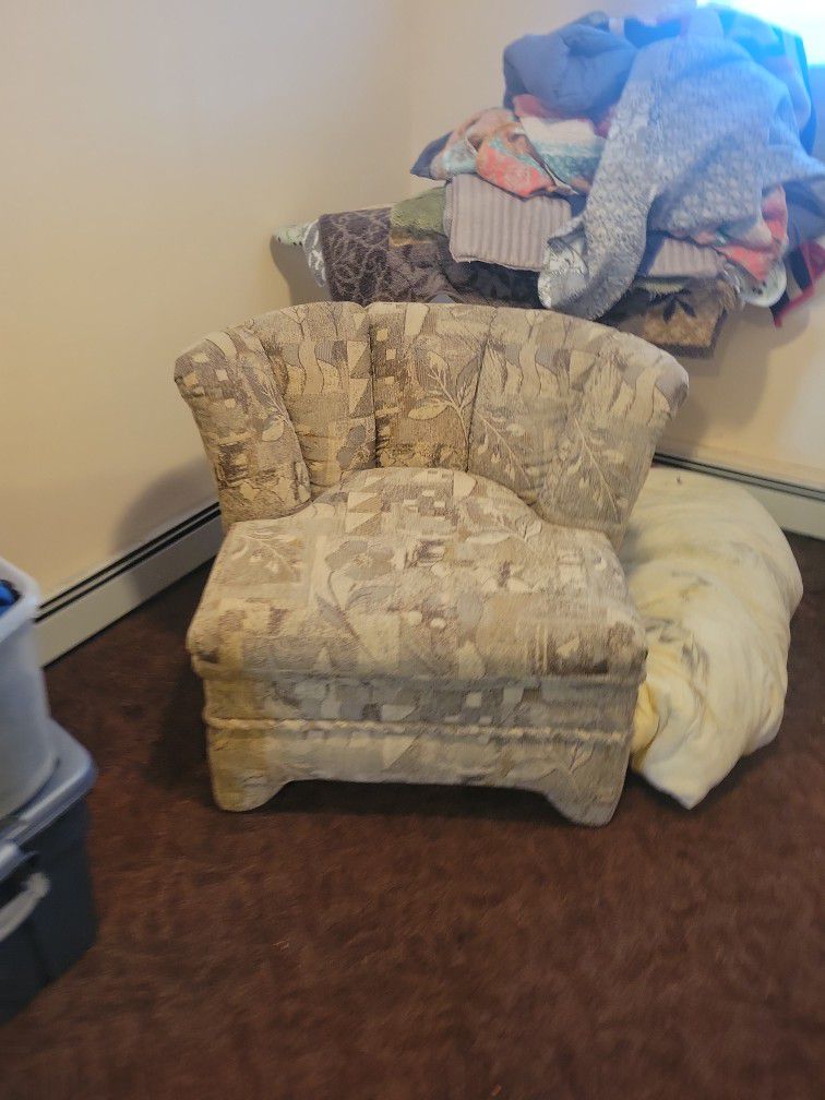 lounge chair 