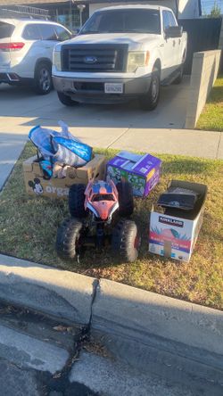FREE stuff- out on the curb