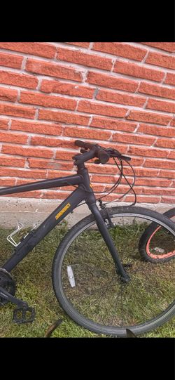 Diamondback Commuter/ Hybrid Bike