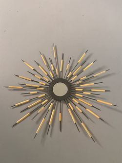 Sunburst Wall Mirror –