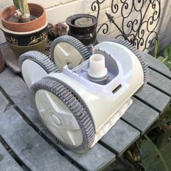 Pool Cleaner Hayward 4 Wheeler 